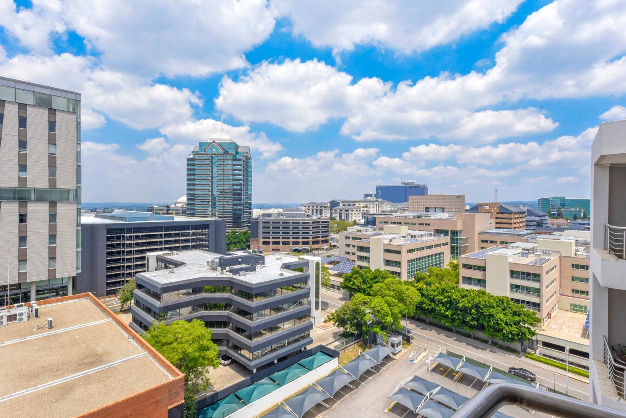 Hydro Park Residences In Sandton With Generator 约翰内斯堡 外观 照片